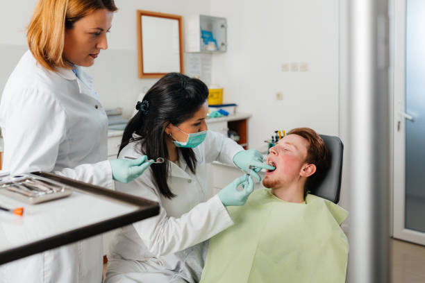 Best Broken or Cracked Tooth Emergency Dentist in Delavan, WI